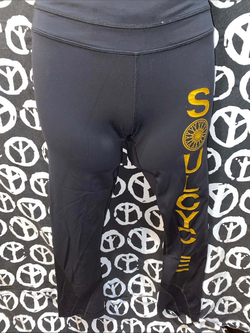 LULULEMON CROP SOUL CYLVLE BLACK LEGGINGS SZ 4